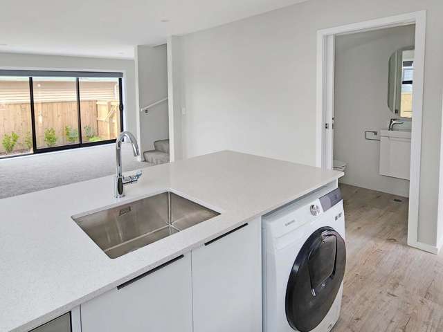 10 Reading Street Wainuiomata_3