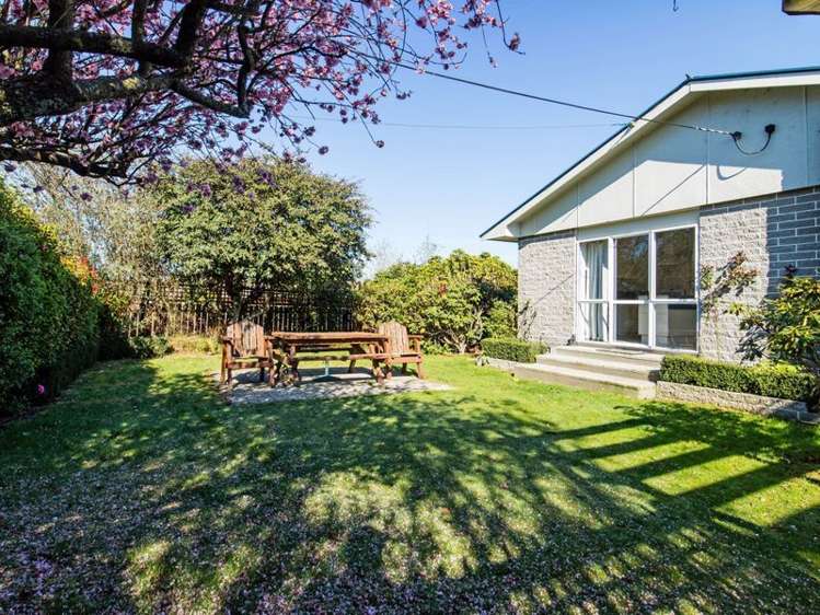 125 Main North Road Geraldine_21