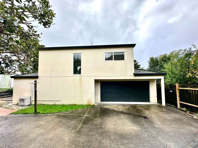 3 bedroom 2 level home