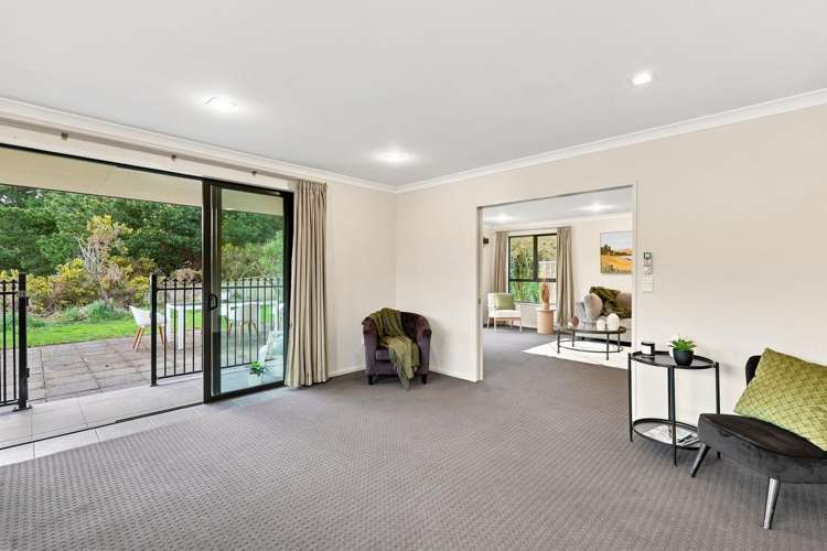 8 St Clair Close_4