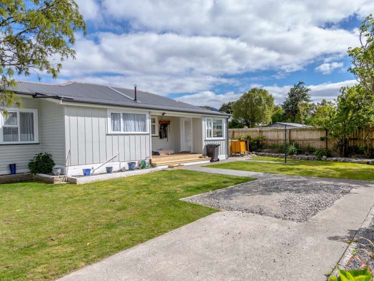 25 Lyon Street Featherston_15