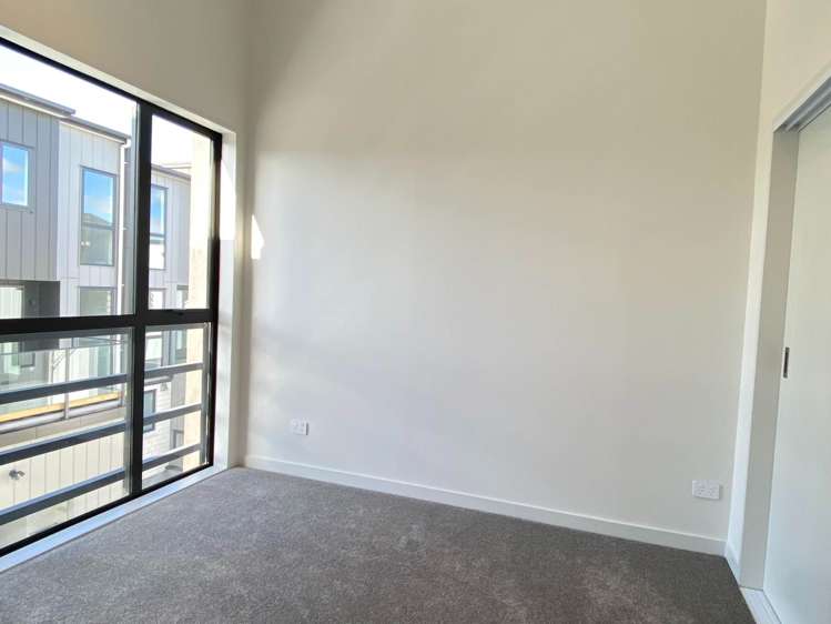 6/12 Onewa Road Northcote_6