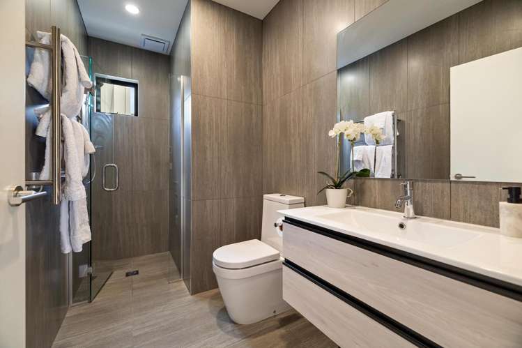 15 McKenzies Shute Jacks Point_14