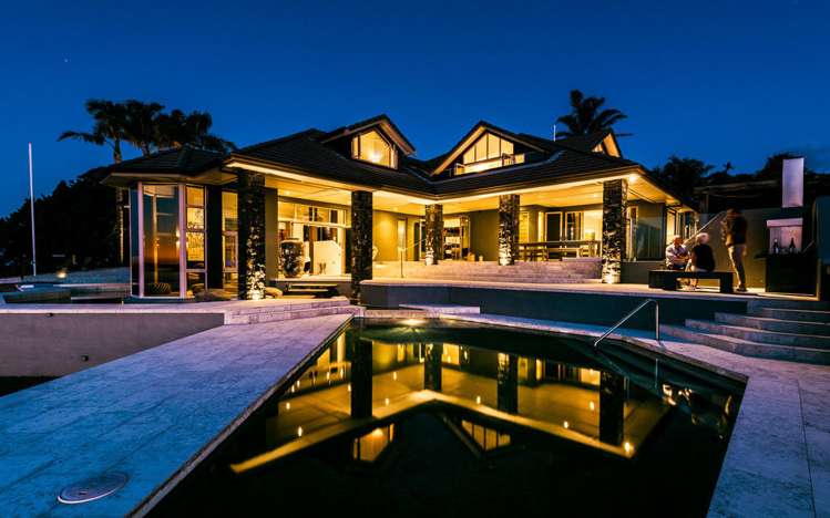 115 Nick Johnstone Drive Waiheke Island_1