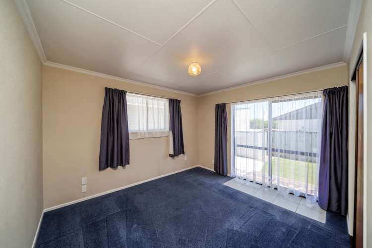 19 Karamu Street Strandon_8