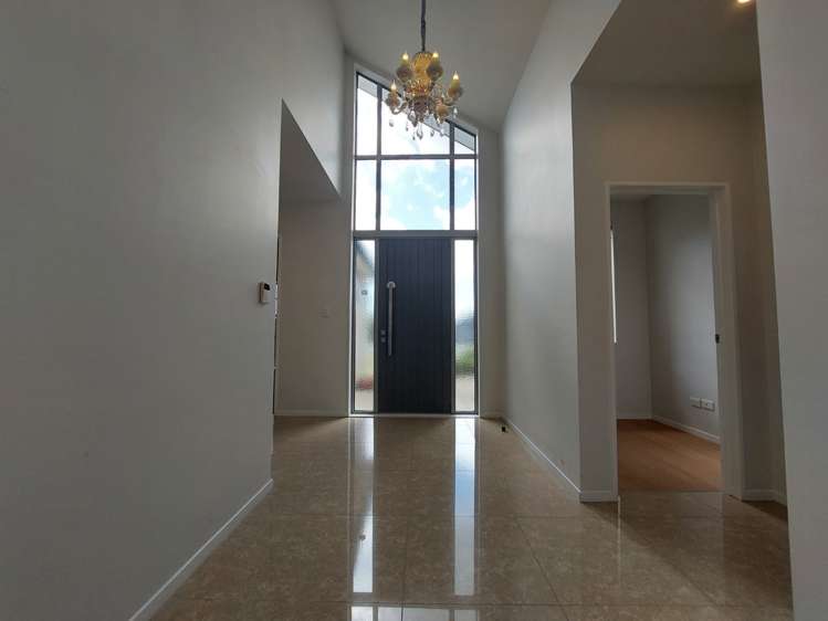 28 Jelas Drive Riverhead_6