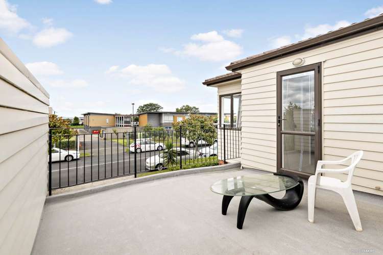 44 Maypark Crescent Flat Bush_10