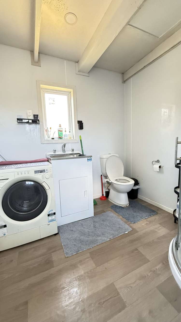 16 Woodhall Road Epsom_11