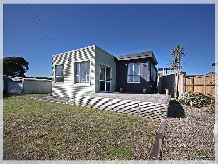 11 Nelson Street Foxton Beach_1