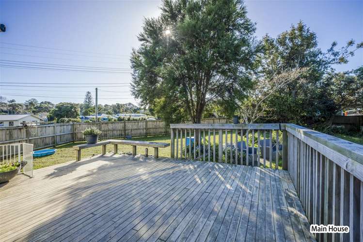 8 Orere Point Road Orere Point_5