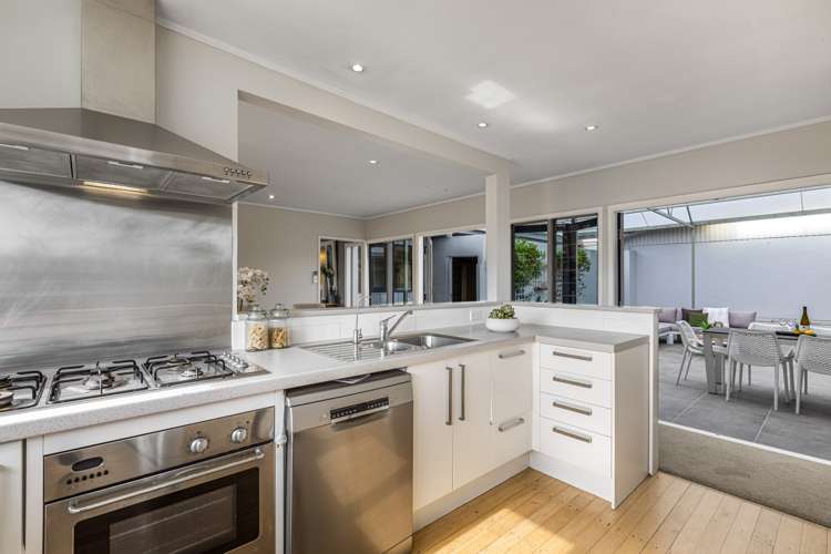 113 Selwyn Avenue Mission Bay_13