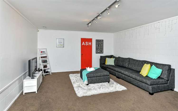 1/305 East Coast Road Mairangi Bay_1