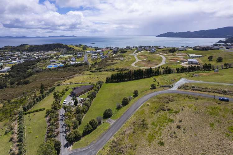 27 Pekama Drive Cable Bay_18