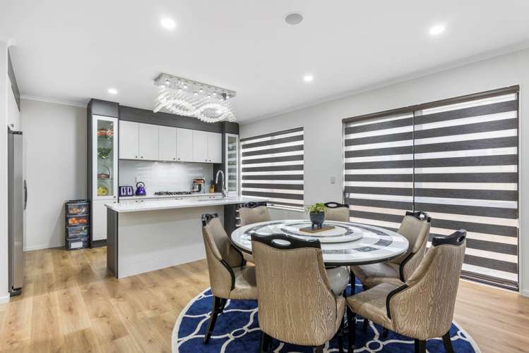 71 Castlebane Drive Flat Bush_9