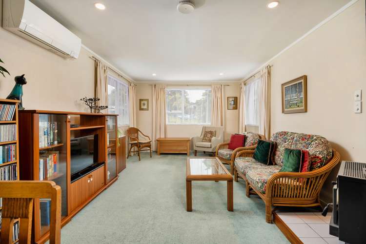 11 Onedin Place Titirangi_10