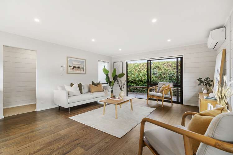 2/10 Harrison Avenue Belmont_4