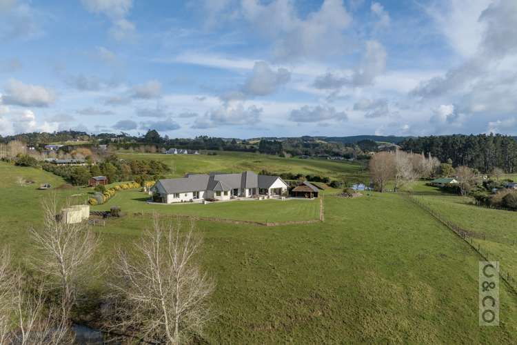 1242 State Highway 16 Waimauku_50