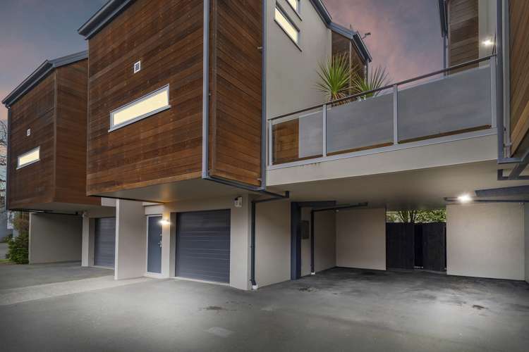 2/63 Burke Street Addington_8