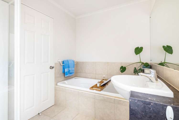 94 Longford Park Drive Takanini_20