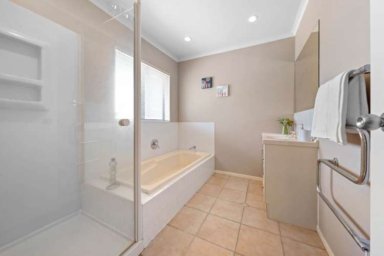 2/25 Thirlmere Rise Northpark Manukau City Houses for Sale One Roof