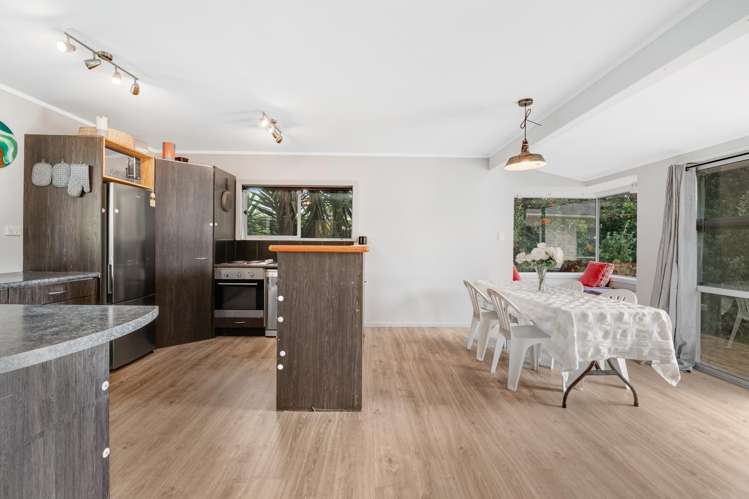 50 Awaroa Road Helensville_13