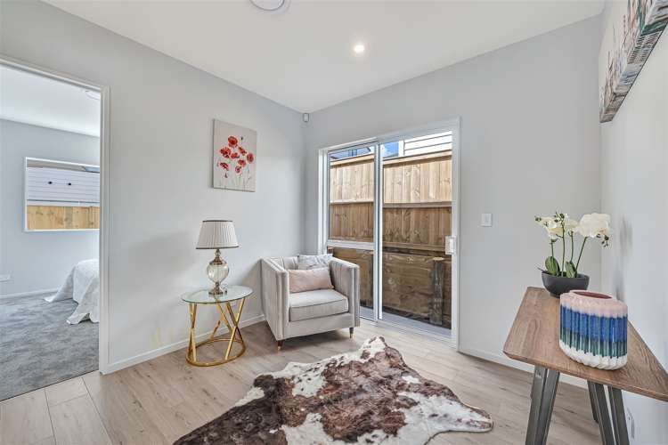 21 Bushfield Drive Flat Bush_14
