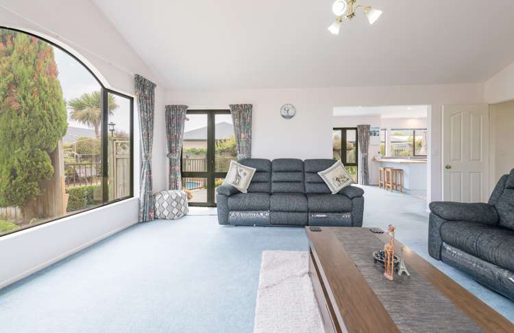 83 Templemore Drive Richmond_5