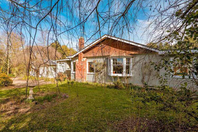 299 Elmhurst Road Darfield_17