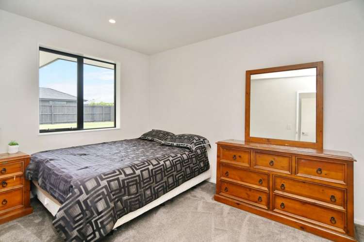 8 Fearne Drive Woodend_15