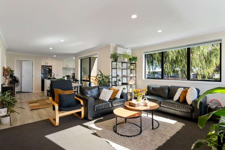 58A McKenzie Road Mangere Bridge_2