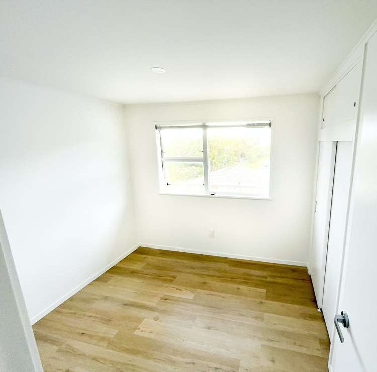 17 Lemnos Place Titirangi_11