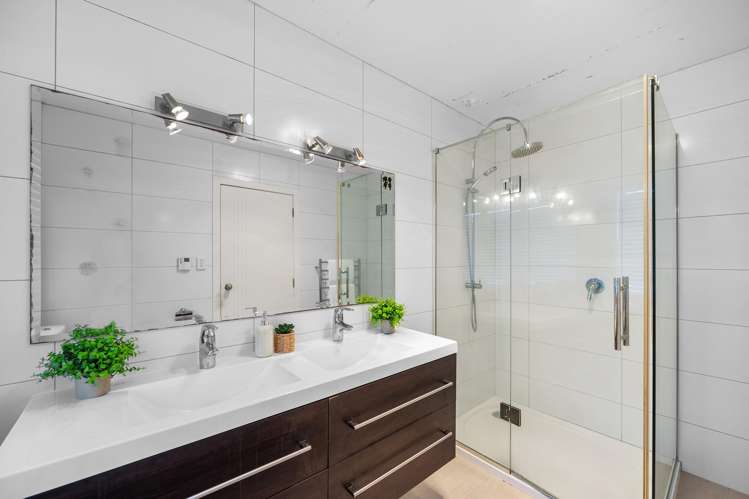 2 Bintulu Place Fairview Heights_18