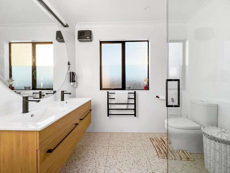 22 Verdeco Boulevard Lincoln_15