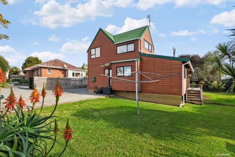 2/19a Woodvale Road Glen Eden_1