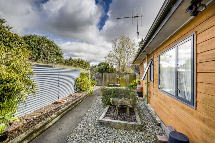 2/16 Alan Styles Place Greenmeadows_14