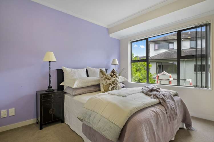 6 Solstone Place Flat Bush_17