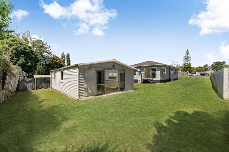 6 Karina Place Glen Eden_13