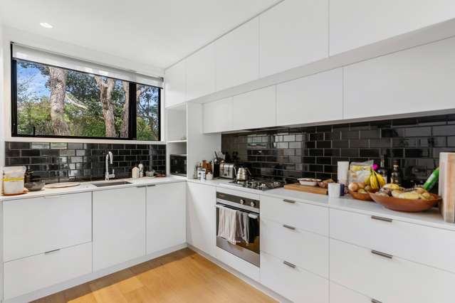 26 Jean Caldwell Way Island Bay_1