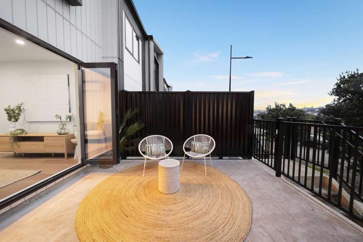 6/4 Ngaroma House Drive_0
