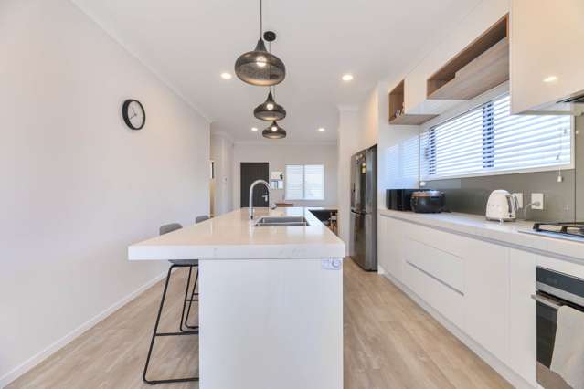 49b Titirangi Road New Lynn_4