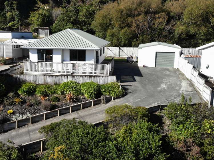 2 Hillside Drive Maoribank_14