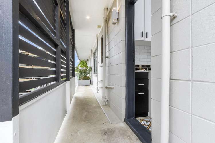7/14 Willcott Street Mount Albert_8