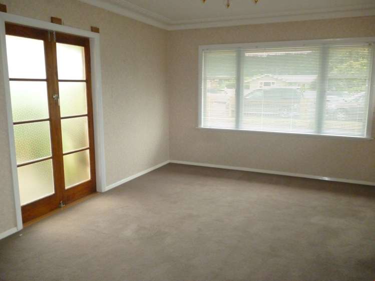 11 School Road Riverhead_6