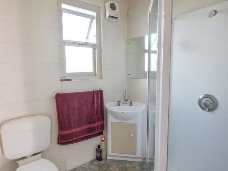 2/194 Scott Street Redwoodtown_5