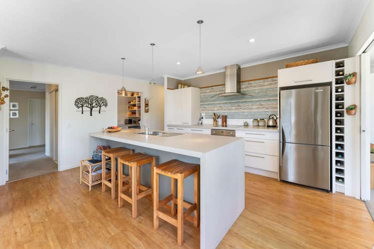 38 Hollybush Drive Brightwater_6