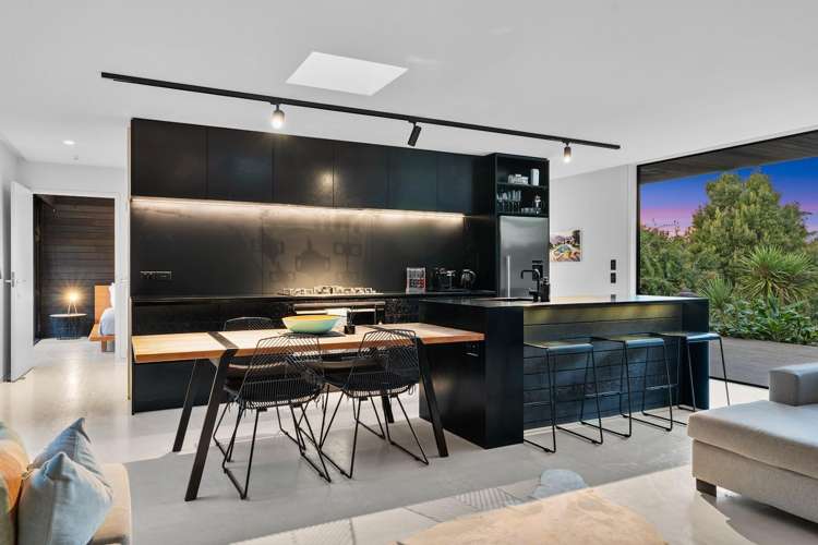 1 Huruhi Road Oneroa_7