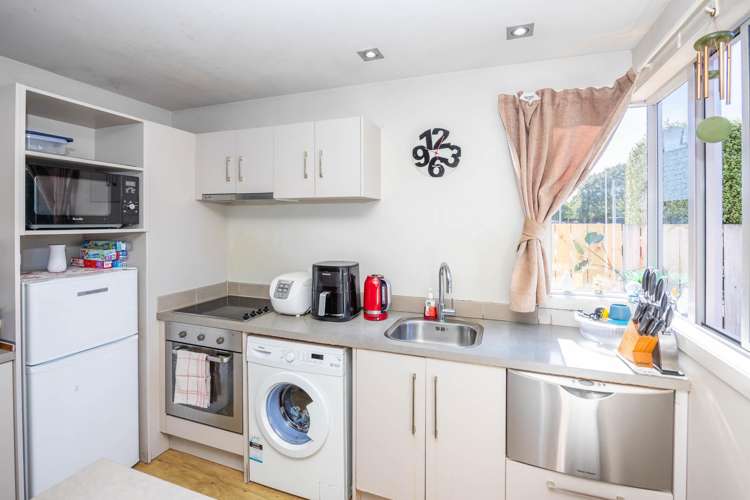 37D Jones Crescent Melville_12