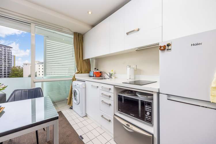 825/10 Waterloo Quadrant Auckland Central_6