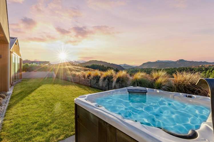 34 Bonspiel Road Wanaka_17