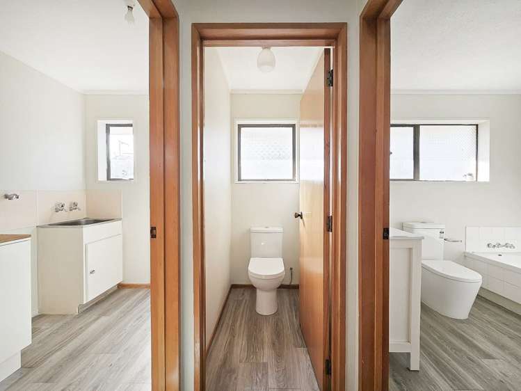 18 Regency Crescent Redwood_8